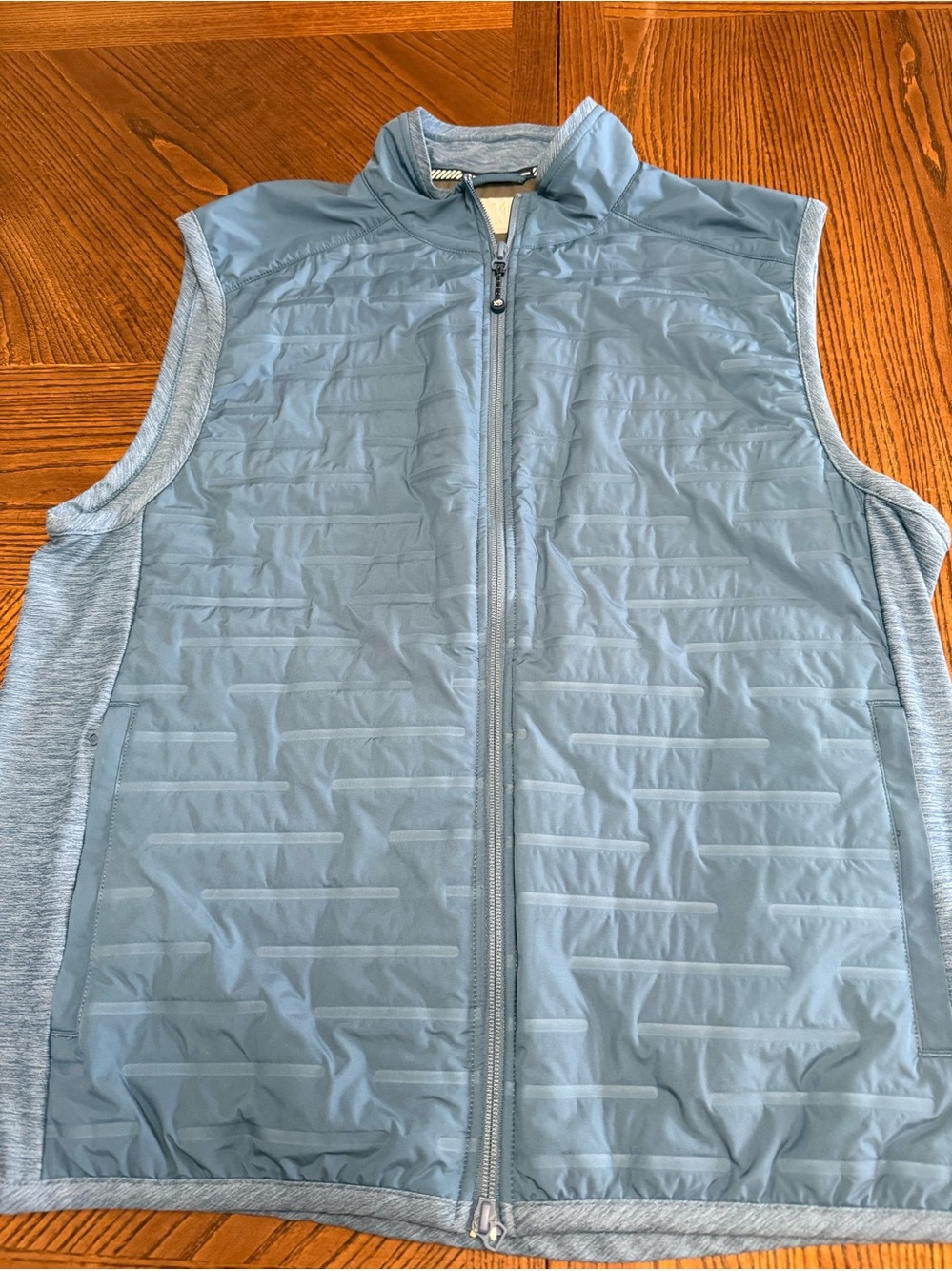 MENS Southern Tide Zip Up Vest. Good Preloved. Size Large.